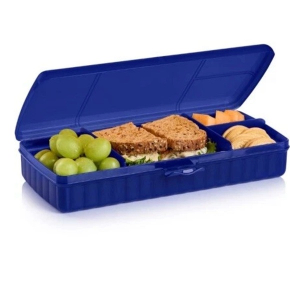 Tupperware Lunch & Things Container Blue NWT - Picture 2 of 3